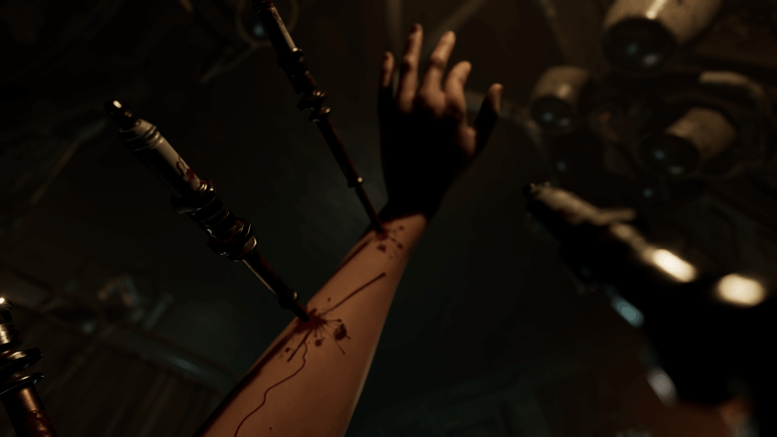 Für Caroline Walker beginnt der alptraumhafte Parforceritt relativ unmittelbar - Nachdem unsere Schwester Anna verschwindet, werden wir von einer hühnenhaften Gestalt ausgeknockt und erwachen mit seltsamen Nadeln im Leib aus unserer Ohnmacht © PQube © Dual Effect